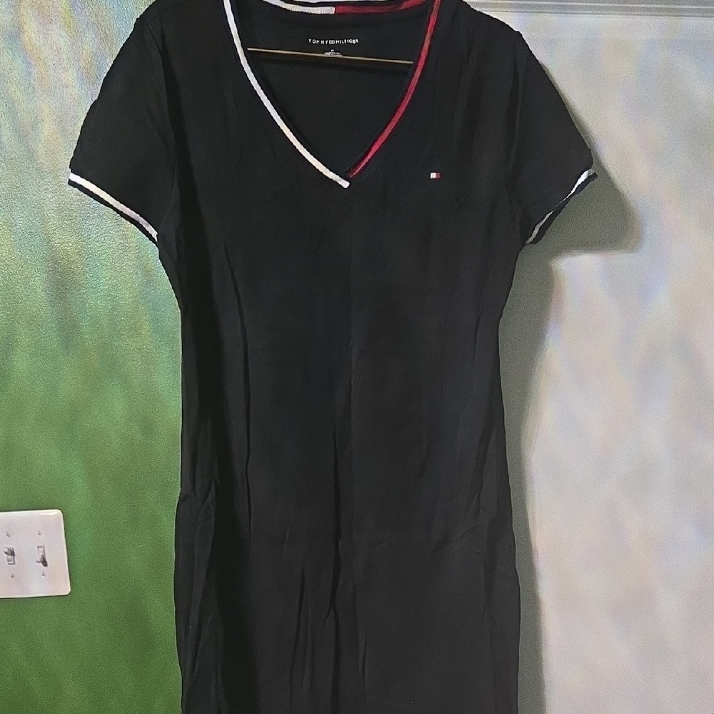 Tommy Hilfiger Black and White Trim V-Neck Tee Dress - Picture 2 of 2